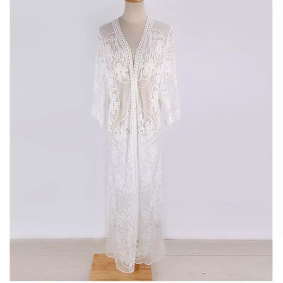 SOLD OUT Bohemian Embroidered Sheer Lace Kimono Wrap - Picture 4 of 7